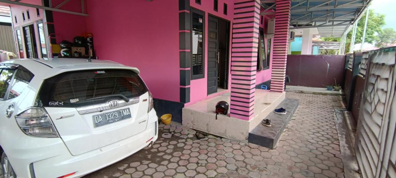 Hotel Spot On 92466 Adam Kost Syariahnearwisata Jembatan Barito Banjarmasin  Exterior foto